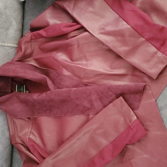 Jackets & Blazers - NEW WOOMENS FAUX LEATHER JACKET.